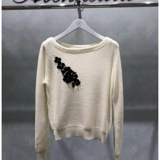 アベニールエトワール(Aveniretoile)の新品★Aveniretoile★アベニールエトワール★フラワーモチーフニット★白(ニット/セーター)
