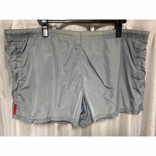 PRADA(ショートパンツ)のフリマアイテム一覧 PRADA(ショートパンツ)のフリマアイテム一覧