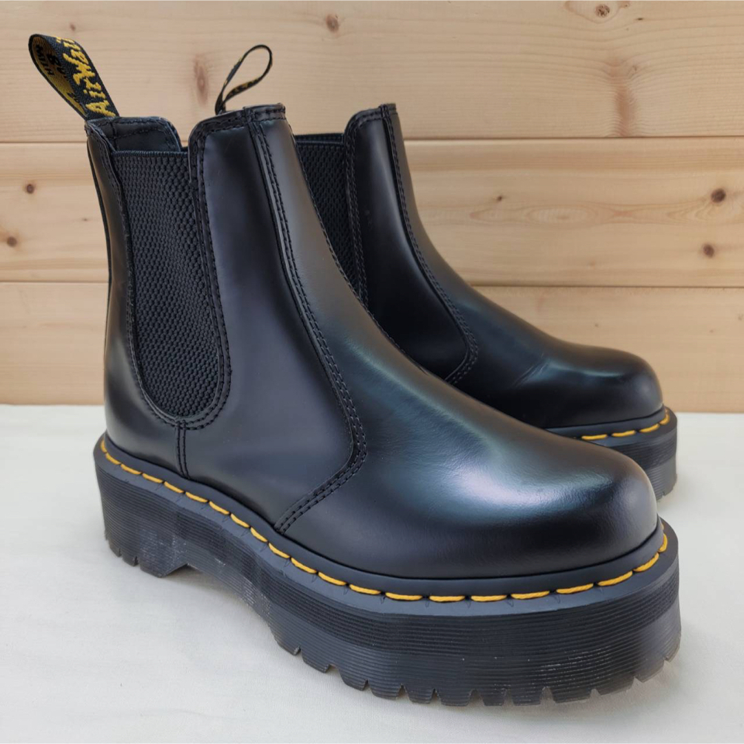 Dr.Martens - ドクターマーチン サイドゴア クアッド チェルシー Dr.Martens - ドクターマーチン サイドゴア クアッド チェルシー