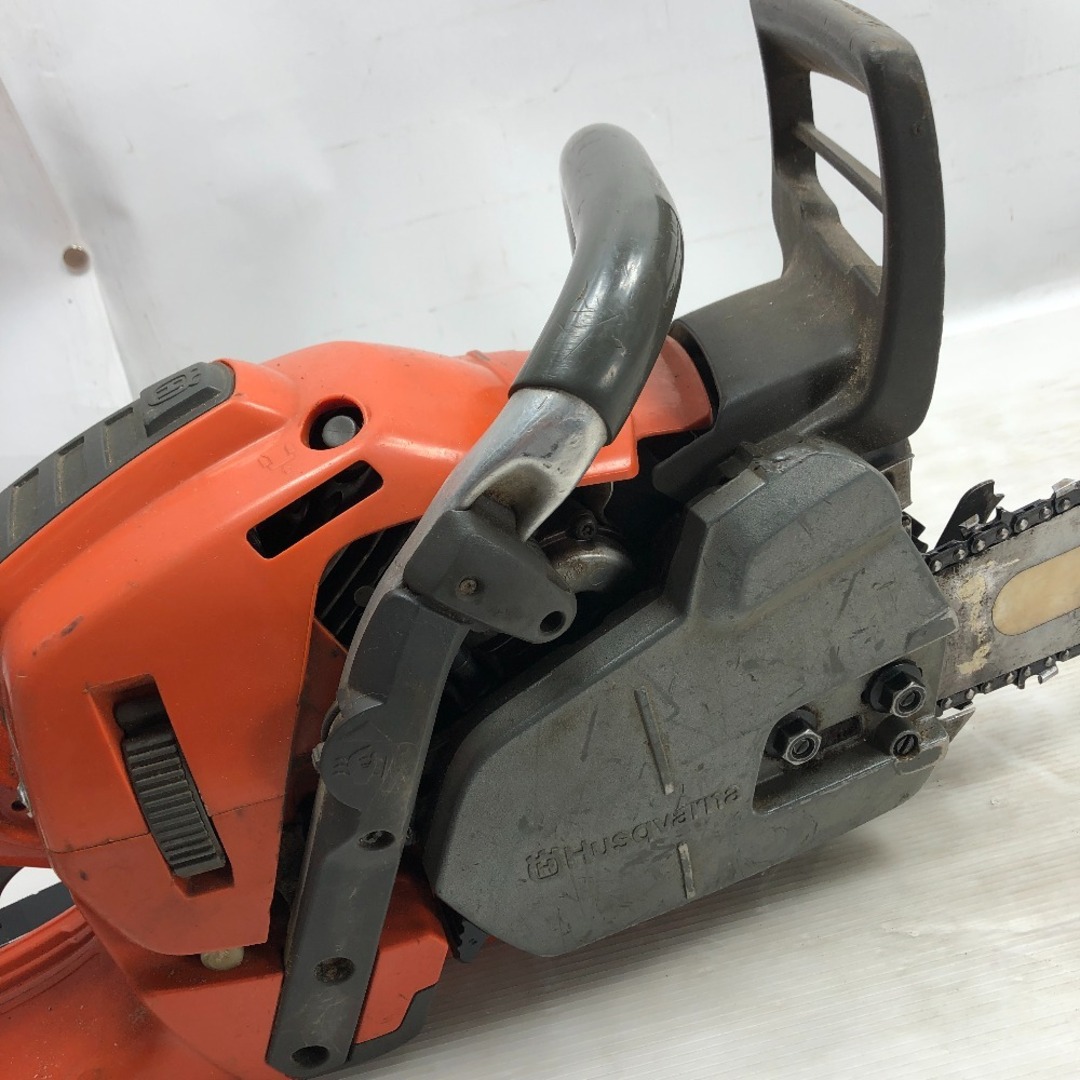 ◇◇Husqvarna ハスクバーナ 大型機械 チェーンソー 2サイクル ◇◇Husqvarna ハスクバーナ 大型機械 チェーンソー 2サイクル