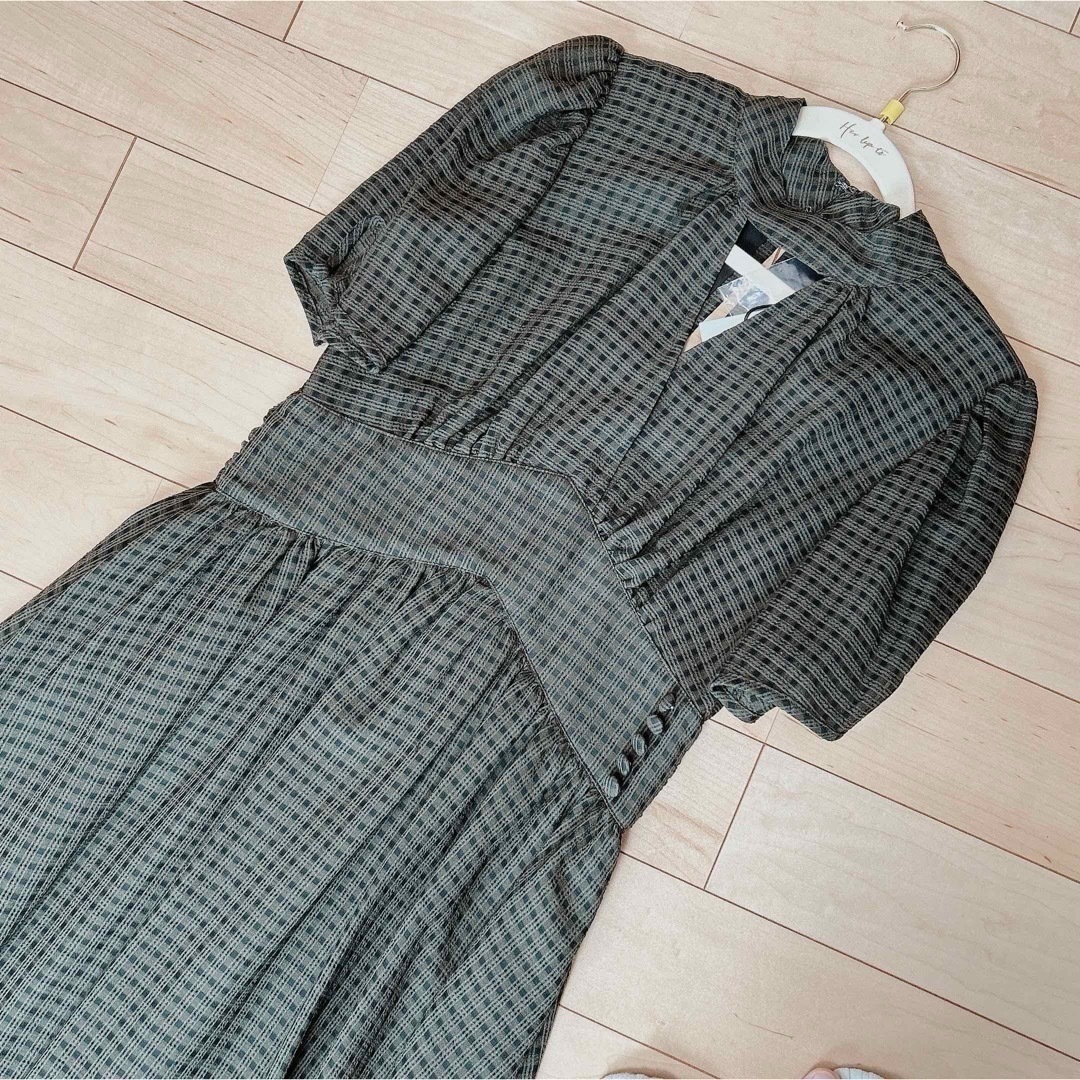 新品 herlipto Striped Midi Dress 起た 新品 herlipto Striped Midi Dress 起た