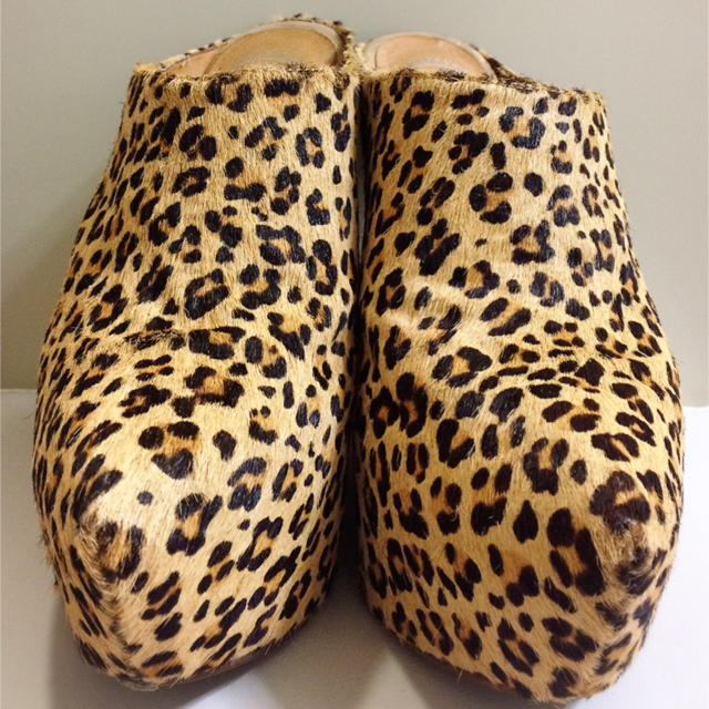 JEFFREY CAMPBELL(ジェフリーキャンベル)の美品♡ジェフリーキャンベル♡ハラコレオパード サボ♡ レディースの靴/シューズ(サンダル)の商品写真