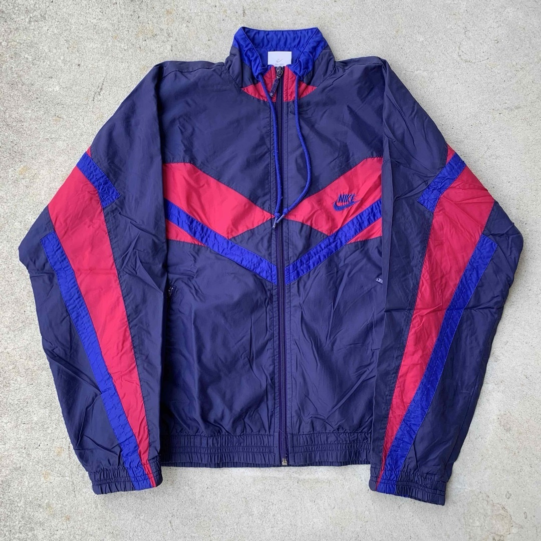 90年代 NIKE 銀タグ ナイロンジャケット レアカラー ネイビー y2k 90年代 NIKE 銀タグ ナイロンジャケット レアカラー ネイビー y2k