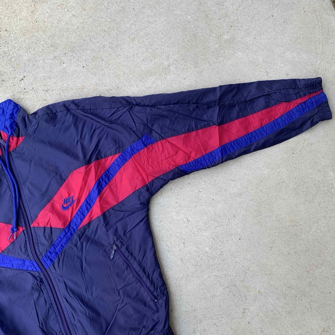 90年代 NIKE 銀タグ ナイロンジャケット レアカラー ネイビー y2k 90年代 NIKE 銀タグ ナイロンジャケット レアカラー ネイビー y2k