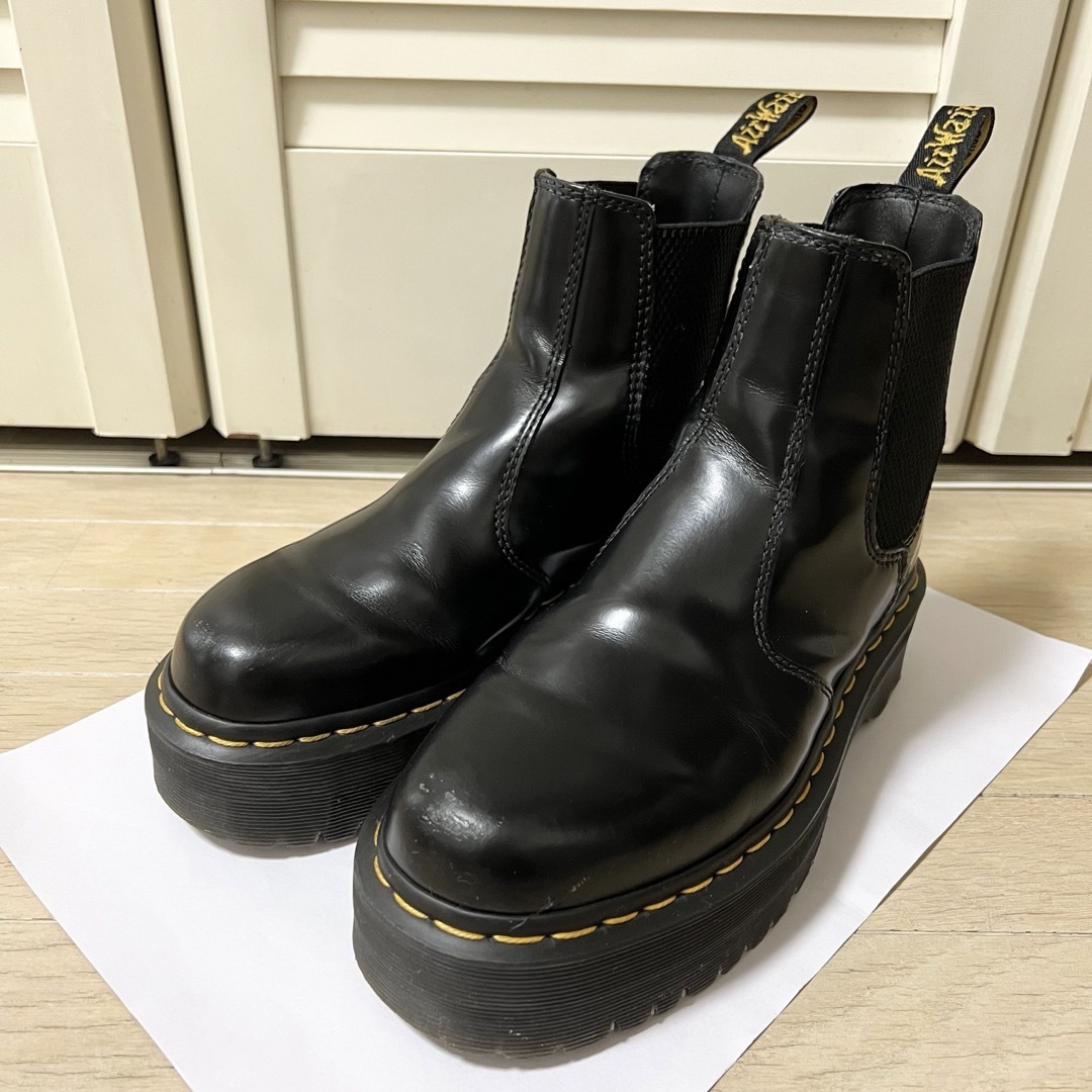 Dr. Martens 問合せる サイドゴアブーツ 黒 Dr. Martens 問合せる サイドゴアブーツ 黒