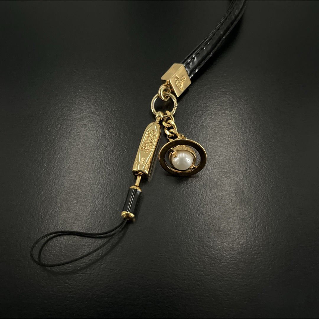 Vivienne Westwood(ヴィヴィアンウエストウッド)のヴィヴィアンウエストウッド　ネックストラップ　オーブ　ゴールド金具　レザー レディースのファッション小物(その他)の商品写真