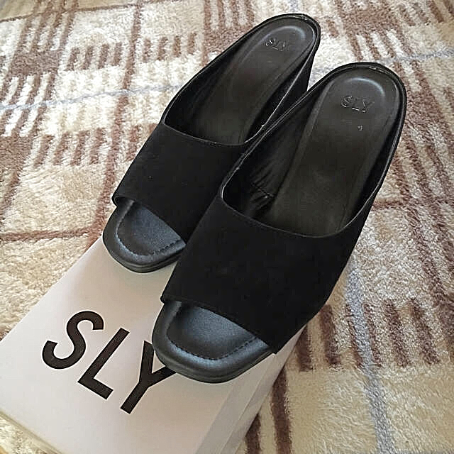 SLY(スライ)のお値下げ!!SLY ノベルティ ミュール レディースの靴/シューズ(サンダル)の商品写真