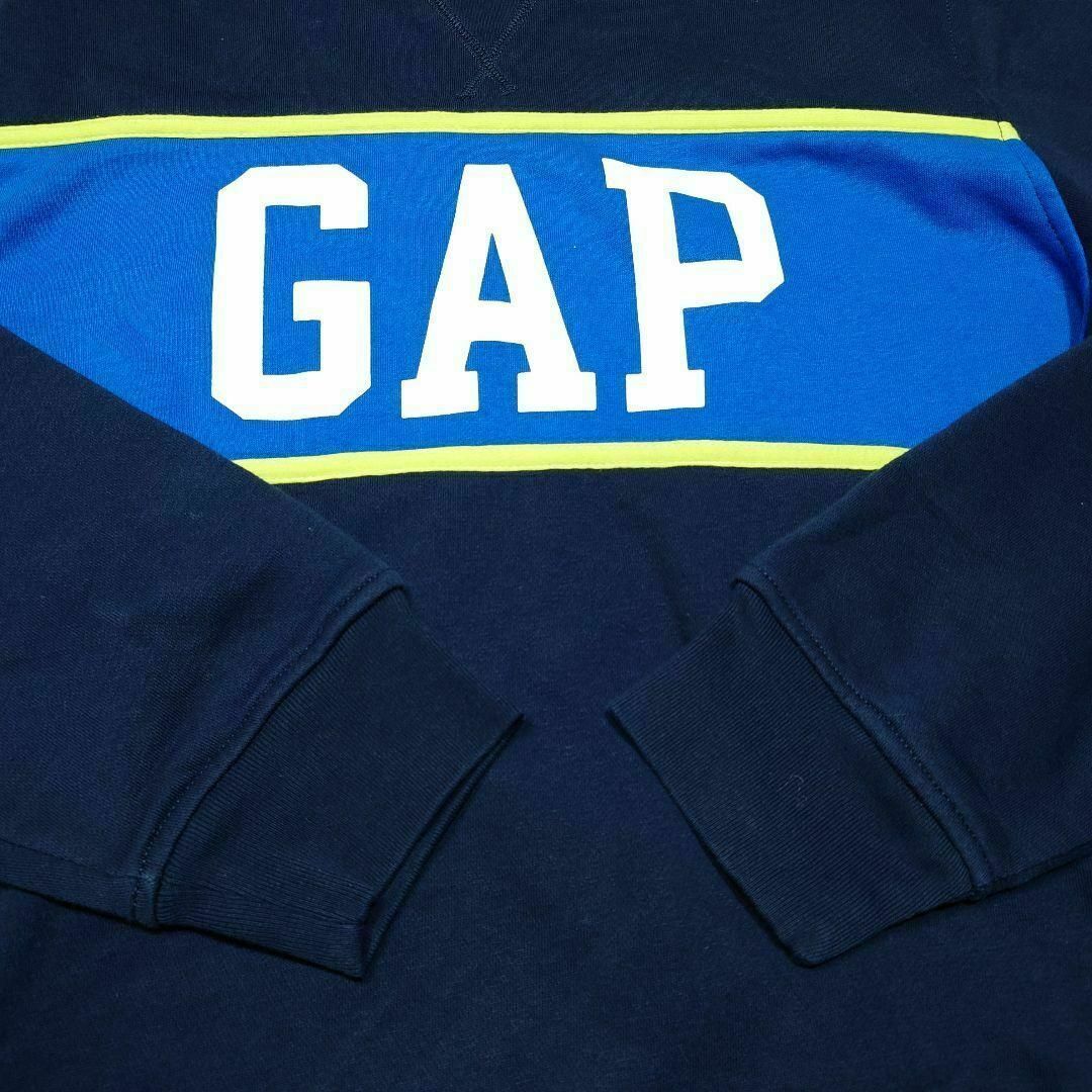 GAP - GAP 白タグ ビッグプリント スウェットトレーナー 古着 GAP - GAP 白タグ ビッグプリント スウェットトレーナー 古着