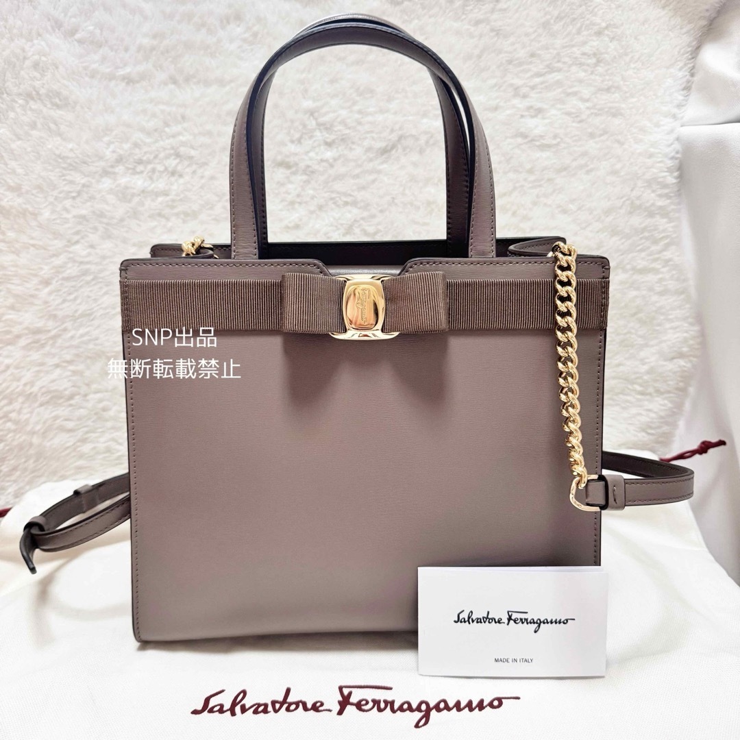 FERRAGAMO フェラガモ ヴァラリボン トートバッグ ハンドバッグ FERRAGAMO フェラガモ ヴァラリボン トートバッグ ハンドバッグ