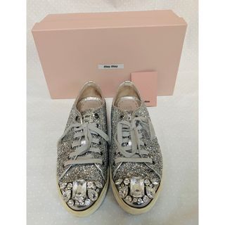 MIU MIU(スニーカー ・ シルバー/銀色系)のフリマアイテム一覧 MIU MIU(スニーカー ・ シルバー/銀色系)のフリマアイテム一覧