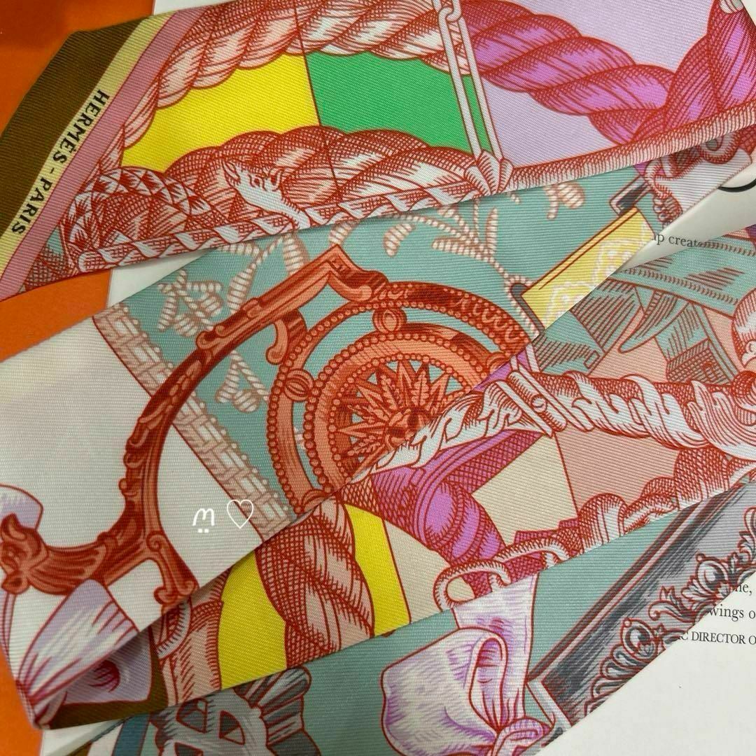 HERMES エルメス ツイリー 騎兵の鎧 シルクスカーフ バッグチャーム HERMES エルメス ツイリー 騎兵の鎧 シルクスカーフ バッグチャーム