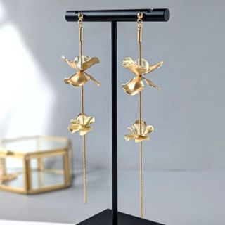 022 セミマットゴールドフラワー ロングピアス/イヤリング(ピアス)