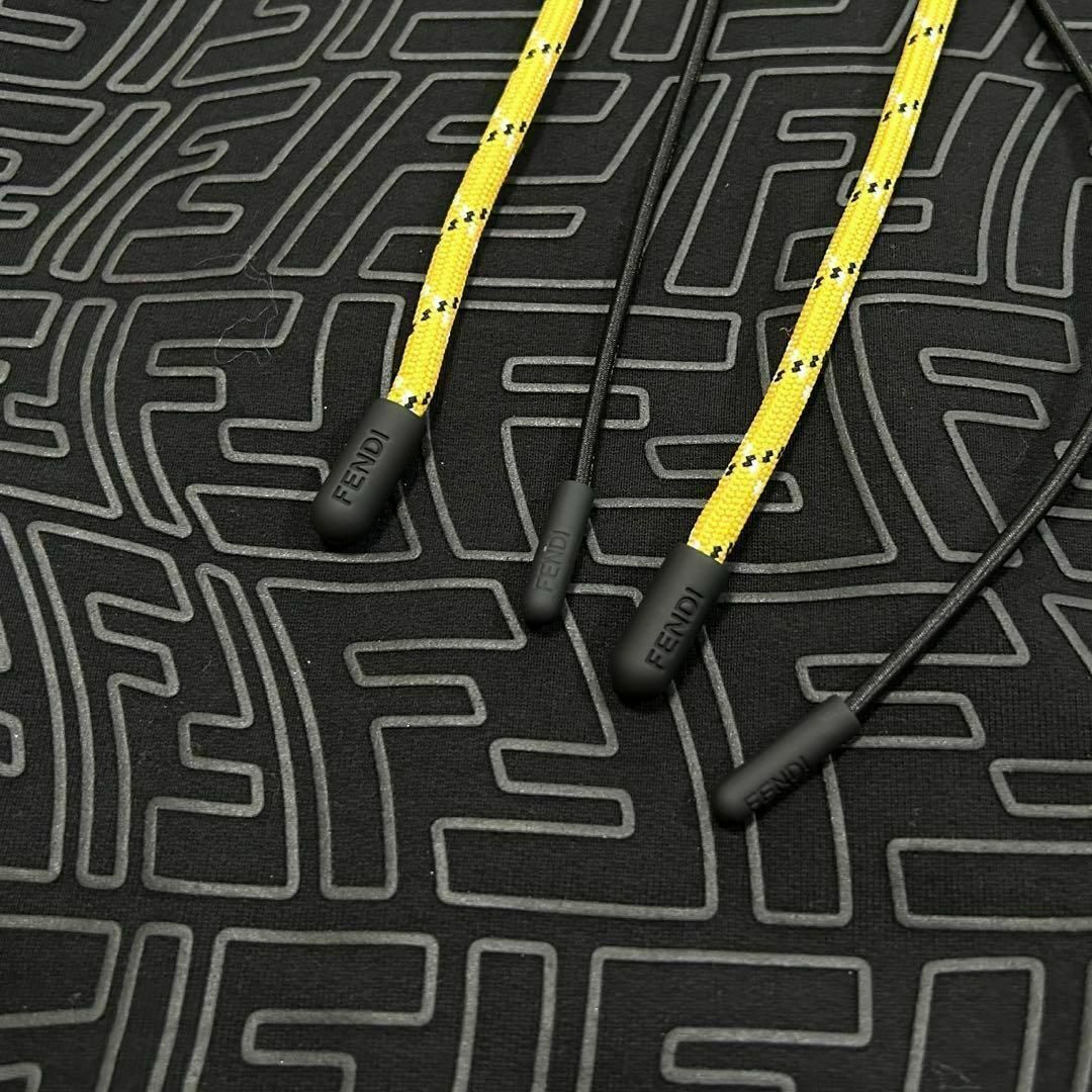 FENDI - 【新品同様】FENDI パーカー ズッカ柄 ブラック 希少 FENDI - 【新品同様】FENDI パーカー ズッカ柄 ブラック 希少