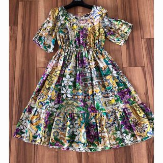 DOLCE&GABBANA(ひざ丈ワンピース)のフリマアイテム一覧 DOLCE&GABBANA(ひざ丈ワンピース)のフリマアイテム一覧