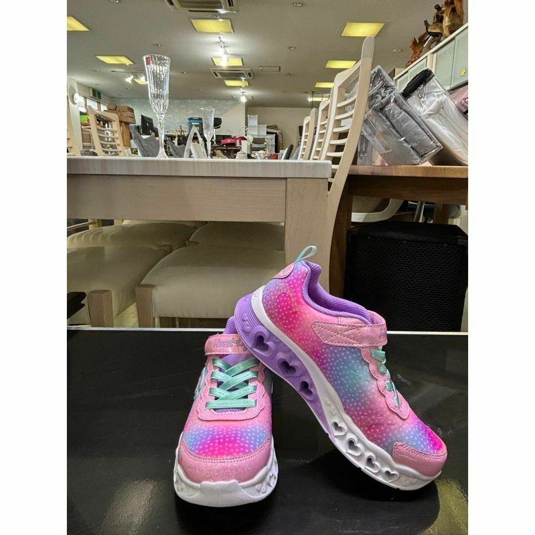 SKECHERS - 新品 SKECHERS キッズ スニーカー ハートライト 21cm SKECHERS - 新品 SKECHERS キッズ スニーカー ハートライト 21cm
