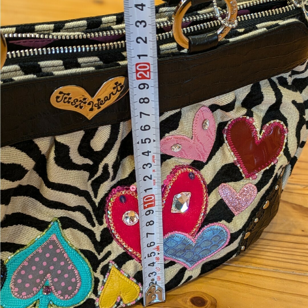 Think Bee! かわいらしかっ ゼブラ柄ハート刺繍ハンドバッグ Think Bee! かわいらしかっ ゼブラ柄ハート刺繍ハンドバッグ