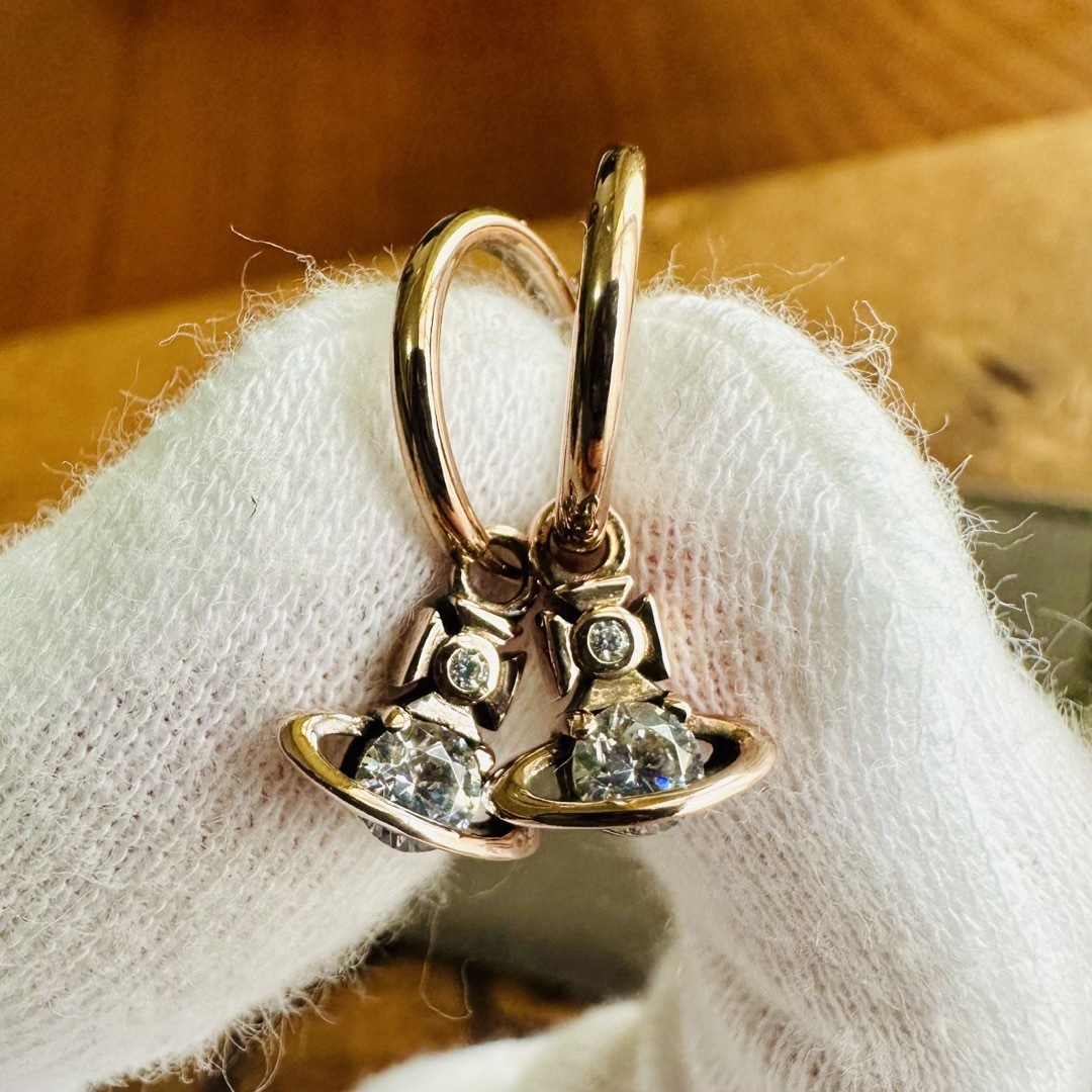 Vivienne Westwood - 美品925製VivienneWestwood オーブ/フープピアスの通販 by れいれいUK| ヴィヴィアンウエストウッドならラクマ Vivienne Westwood - 美品925製VivienneWestwood オーブ/フープピアスの通販 by れいれいUK| ヴィヴィアンウエストウッドならラクマ