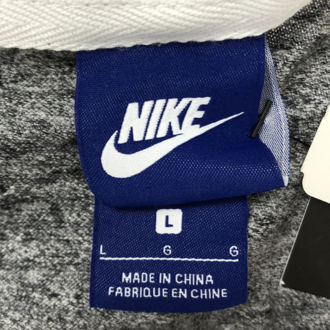 NIKE - ナイキ 未使用 長袖 ジップパーカー L グレー NIKE タグ NIKE - ナイキ 未使用 長袖 ジップパーカー L グレー NIKE タグ