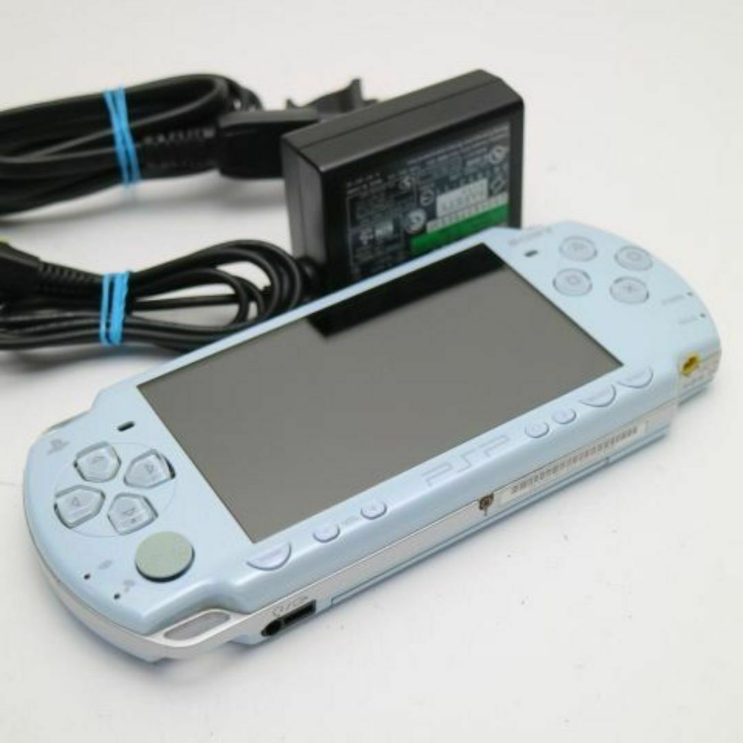SONY PSP-2000 水色 本体 押し込む SONY PSP-2000 水色 本体 押し込む