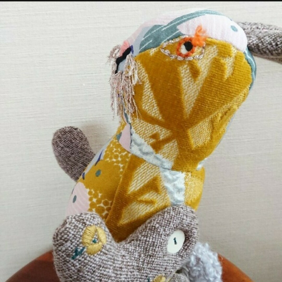 希少 人気カラー ミナペルホネン ナタリーレテ ウサギのPOMPON 希少 人気カラー ミナペルホネン ナタリーレテ ウサギのPOMPON