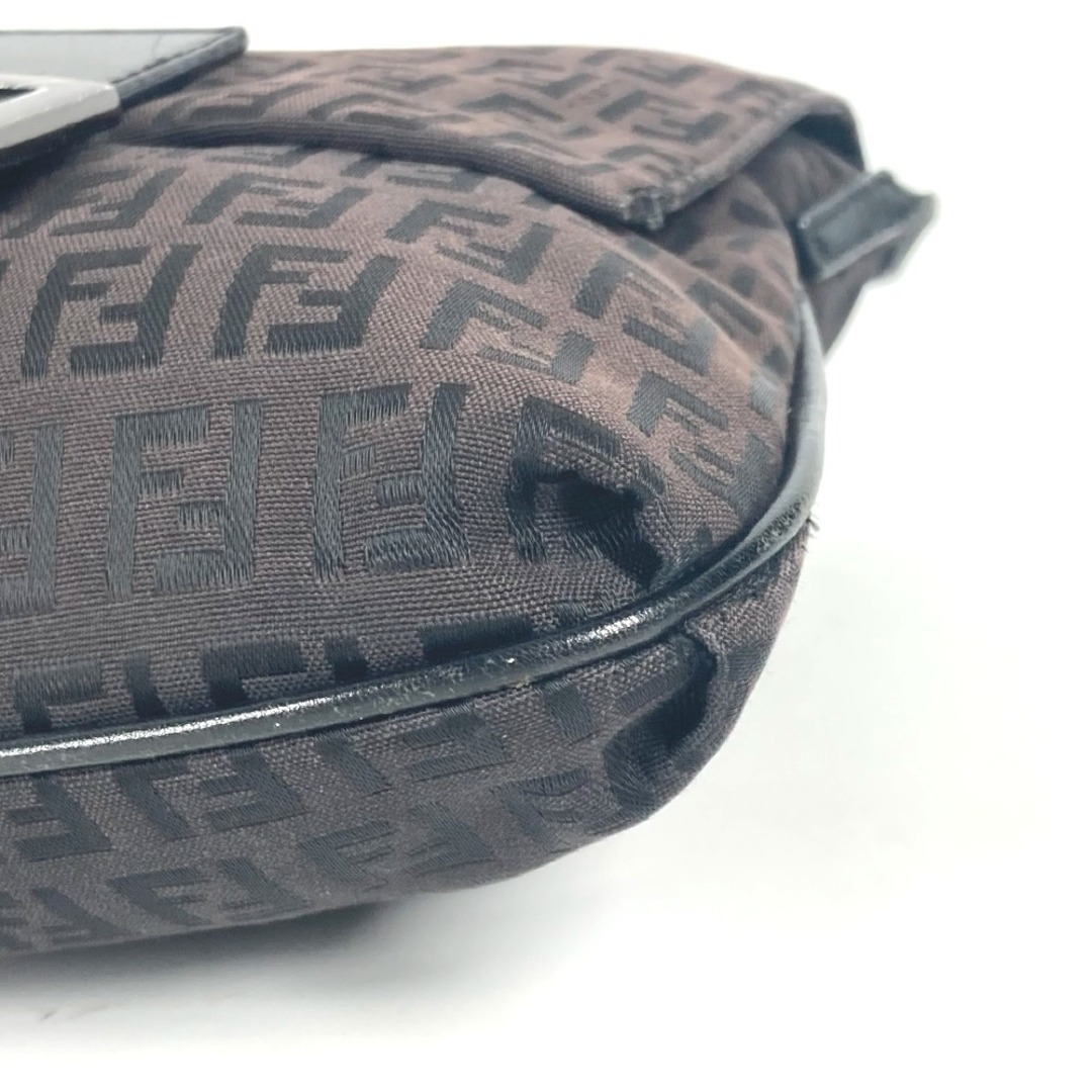 フェンディ FENDI ズッキーノ ロゴ フラップ 斜め掛け カバン フェンディ FENDI ズッキーノ ロゴ フラップ 斜め掛け カバン