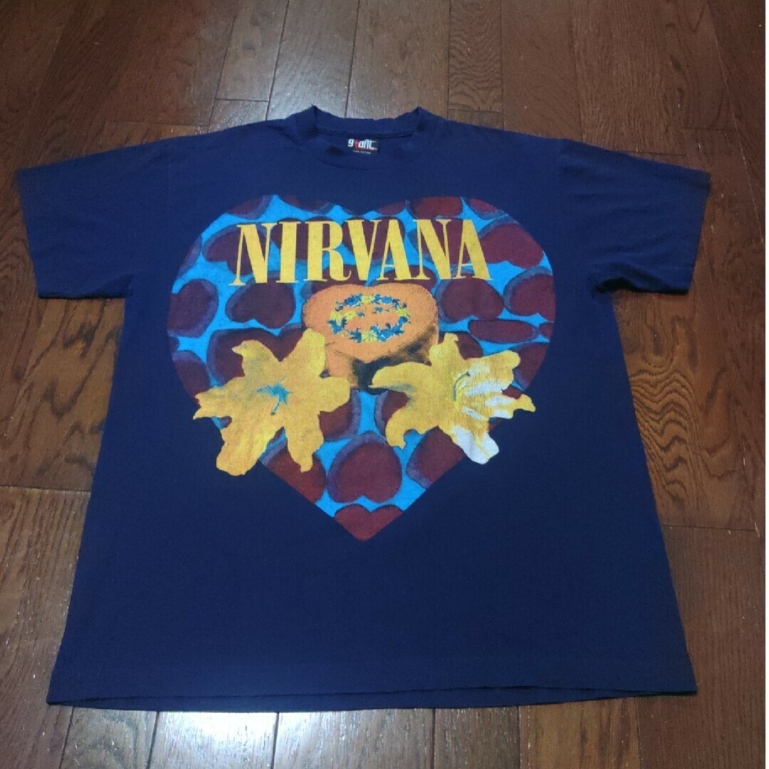Giant - NIRVANA heart shaped box Tシャツ L 90S USA製の通販 Giant - NIRVANA heart shaped box Tシャツ L 90S USA製の通販