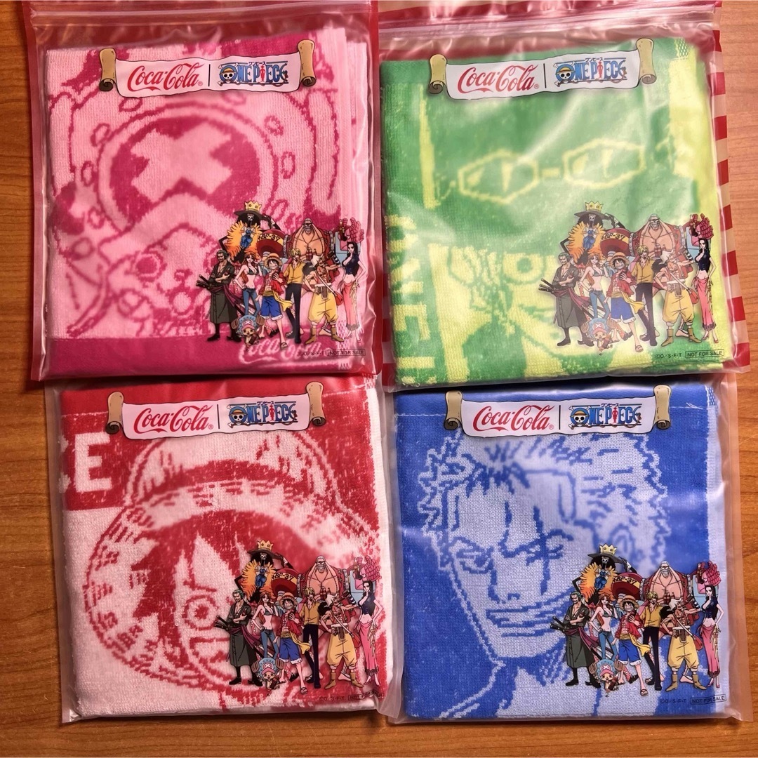 ONE PIECE(ワンピース)のONE PIECE ワンピース　ポーチ3種+タオル4種　計7点セット エンタメ/ホビーのおもちゃ/ぬいぐるみ(キャラクターグッズ)の商品写真
