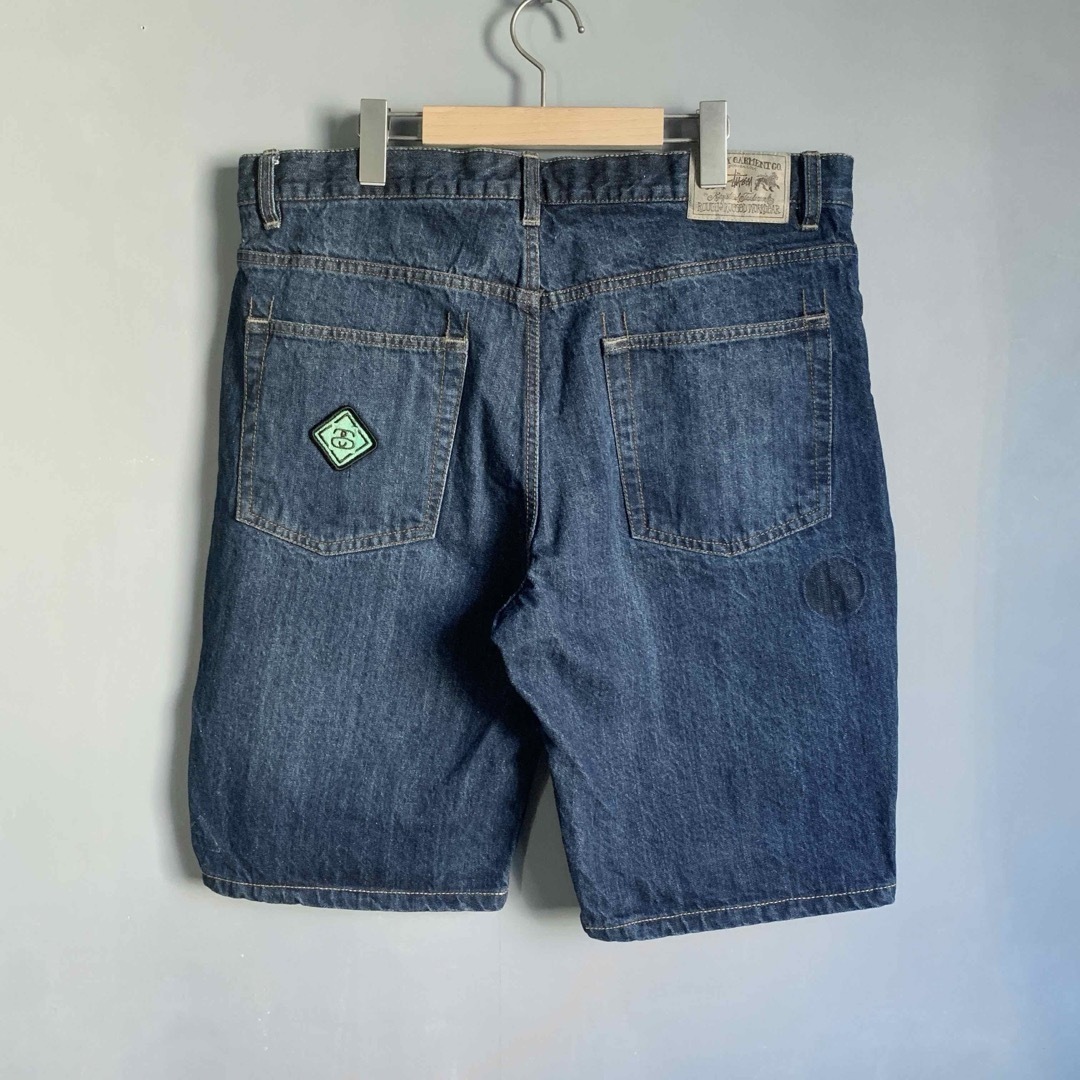 STUSSY - Stussy ワッペン付き デニム ショートパンツ STUSSY - Stussy ワッペン付き デニム ショートパンツ