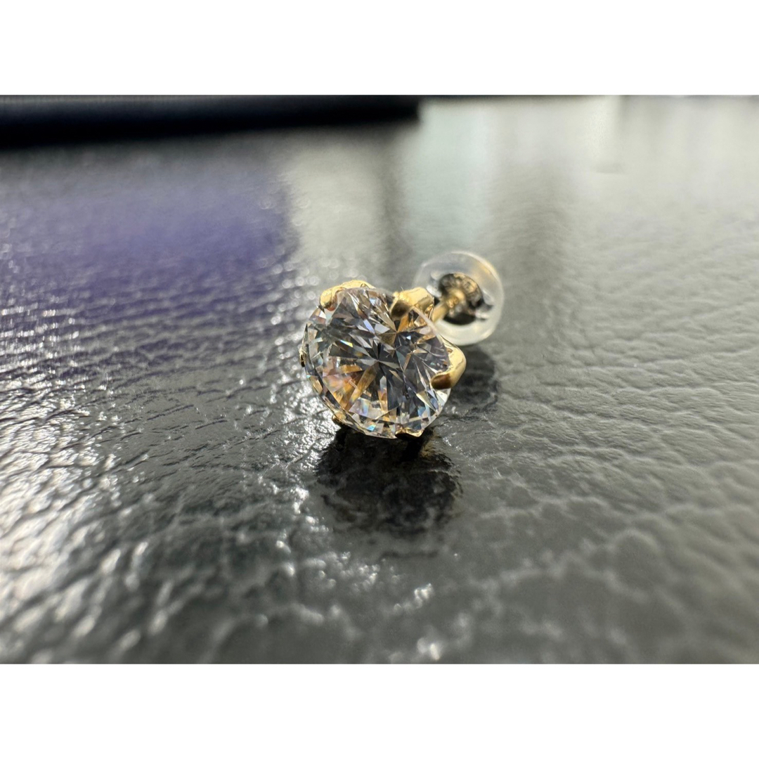 K18ゴールド スワロフスキー CZ メンズ ピアス 1.00CT相当*新品 K18ゴールド スワロフスキー CZ メンズ ピアス 1.00CT相当*新品