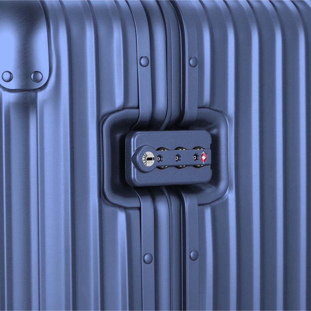 RIMOWA - RIMOWA リモワ ORIGINAL Trunk Plus ブルー 105Lの通販 RIMOWA - RIMOWA リモワ ORIGINAL Trunk Plus ブルー 105Lの通販