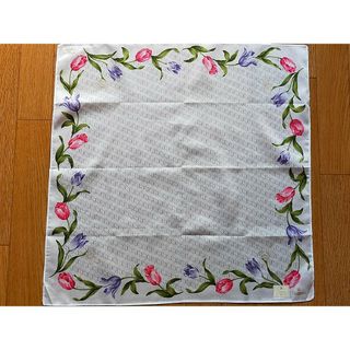 エレガンス(Elégance.)の〈20％OFF！〉【新品未使用】　エレガンス　ハンカチ　サイズ︰50㎝×50㎝(ハンカチ)