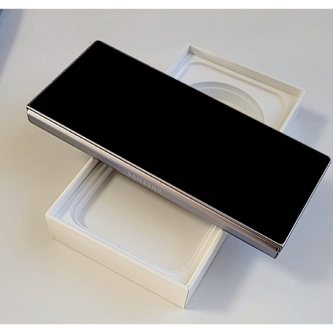 新品同様】Galaxy Z Fold 6|256gb|SIMフリー 新品同様】Galaxy Z Fold 6|256gb|SIMフリー