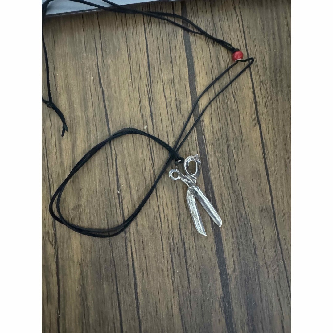 DENHAM SCISSORS NECKLACE シザーネックレス 革ひも付き DENHAM SCISSORS NECKLACE シザーネックレス 革ひも付き