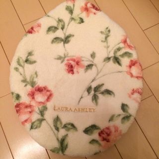 ローラアシュレイ(LAURA ASHLEY)のローラアシュレイ★便座カバー(トイレマット)