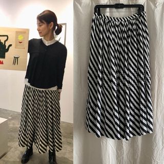DRIES VAN NOTEN(スカート ・ ブラック/黒色系)のフリマ DRIES VAN NOTEN(スカート ・ ブラック/黒色系)のフリマ