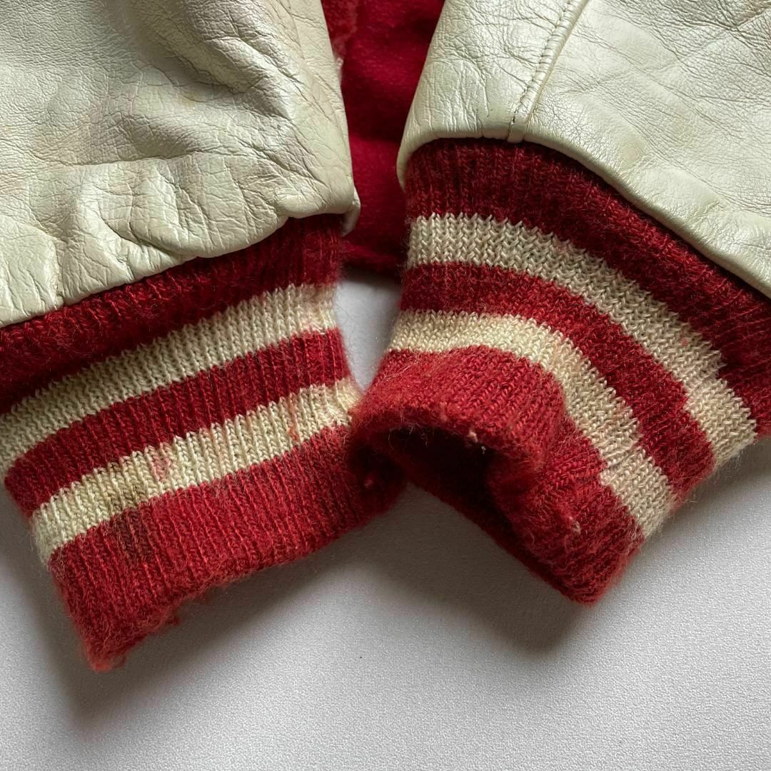 90sUSA製デロングレタードスタジャン古着赤レッド刺繍ワッペン 90sUSA製デロングレタードスタジャン古着赤レッド刺繍ワッペン