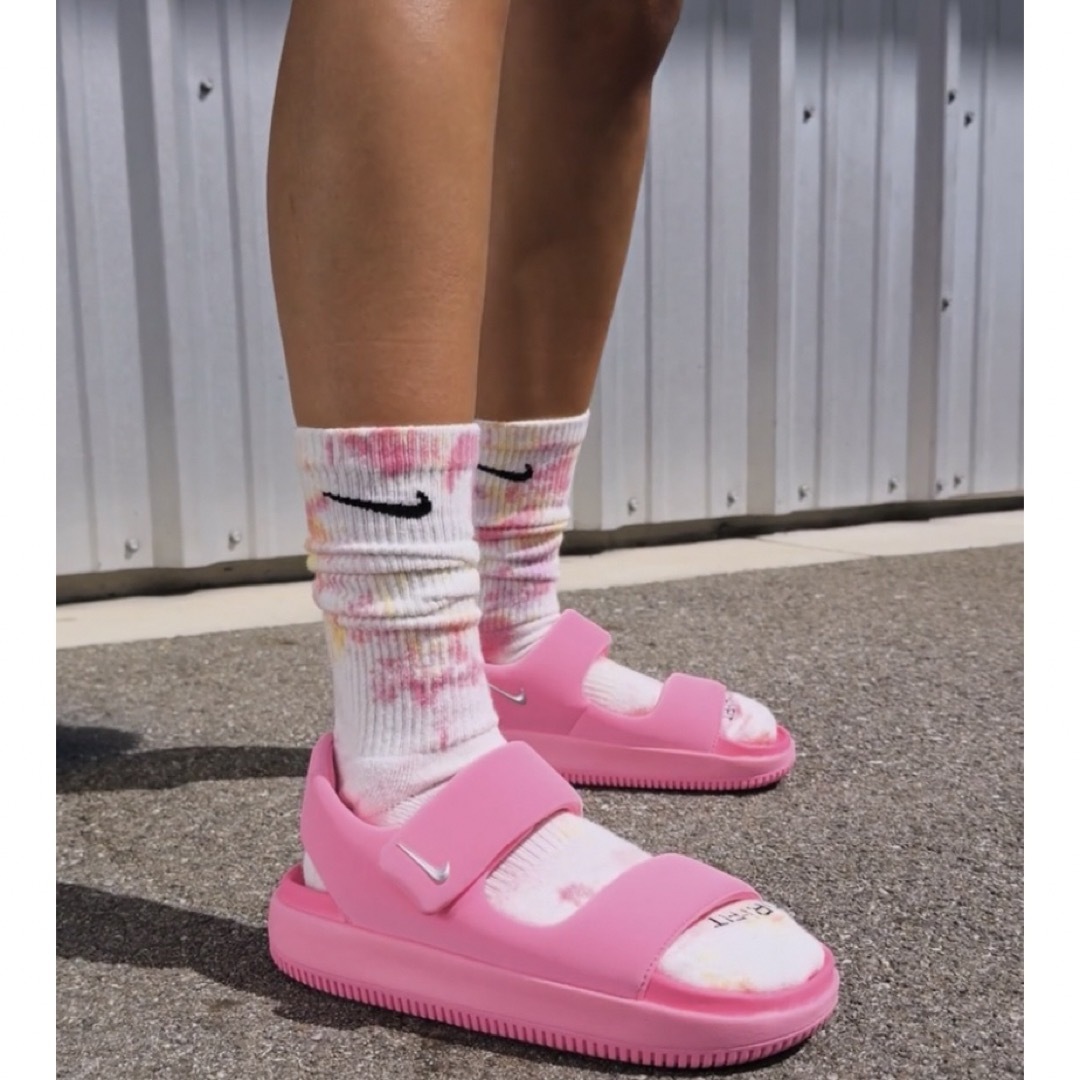 NIKE - 新品未使用タグ付き♡ 箱付 NIKE カーム サンダル ピンク NIKE - 新品未使用タグ付き♡ 箱付 NIKE カーム サンダル ピンク