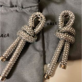 BALENCIAGA(ピアス(両耳用))のフリマアイテム一覧 BALENCIAGA(ピアス(両耳用))のフリマアイテム一覧
