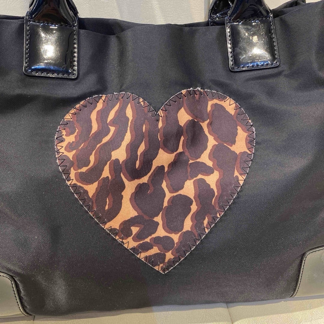 Tory Burch - ☆トリーバーチ☆ トートバッグ ハート 黒の通販 Tory Burch - ☆トリーバーチ☆ トートバッグ ハート 黒の通販