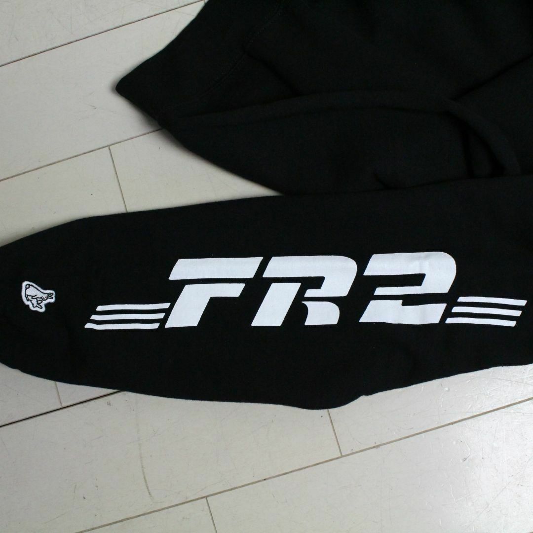 FR2 - 新品未使用 FR2 チャンピオン コラボパーカー 両腕 FR2 - 新品未使用 FR2 チャンピオン コラボパーカー 両腕