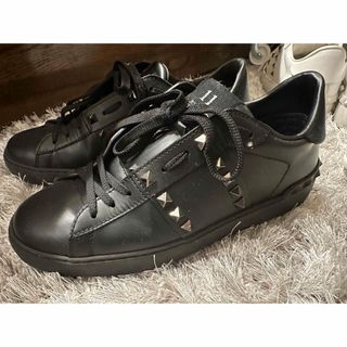 VALENTINO(スニーカー)のフリマアイテム一覧 VALENTINO(スニーカー)のフリマアイテム一覧