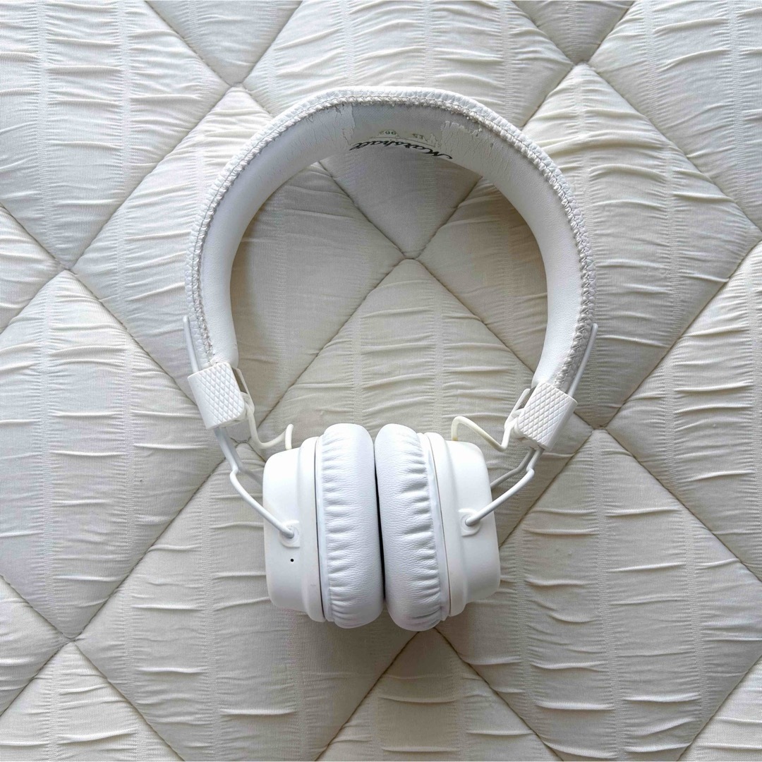 Marshall ヘッドフォン MAJOR II BLUETOOTH 白の通販 by nyan Marshall ヘッドフォン MAJOR II BLUETOOTH 白の通販 by nyan