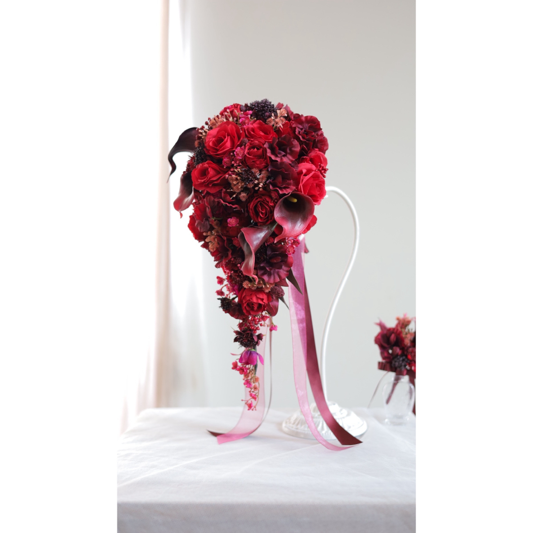 赤薔薇 キャスケードブーケ ブートニアセット ウェディング 赤薔薇 キャスケードブーケ ブートニアセット ウェディング