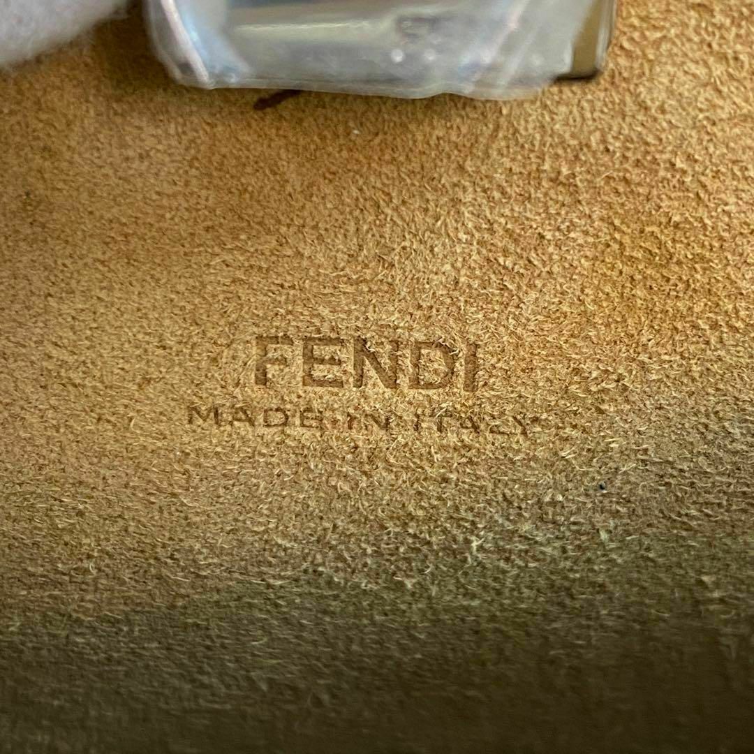 FENDI - 未使用 FENDI ピーカブー ISeeU プチ マイクロ スエード FENDI - 未使用 FENDI ピーカブー ISeeU プチ マイクロ スエード