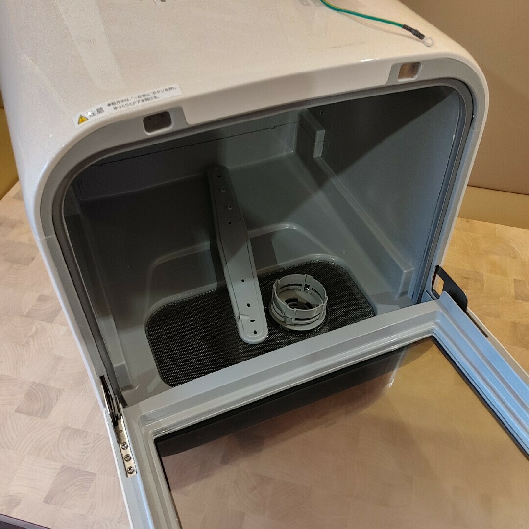 エスケイジャパン 2019年製 食器洗い乾燥機 SDW-J5L T115879 エスケイジャパン 2019年製 食器洗い乾燥機 SDW-J5L T115879
