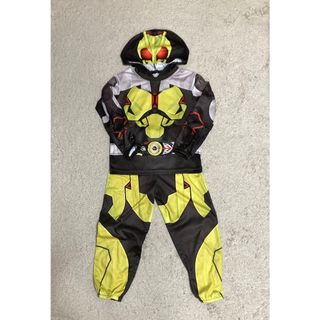 バンダイ(BANDAI)の仮面ライダーゼロワン　なりきりパジャマ　光る変身スーツ　120cm(パジャマ)