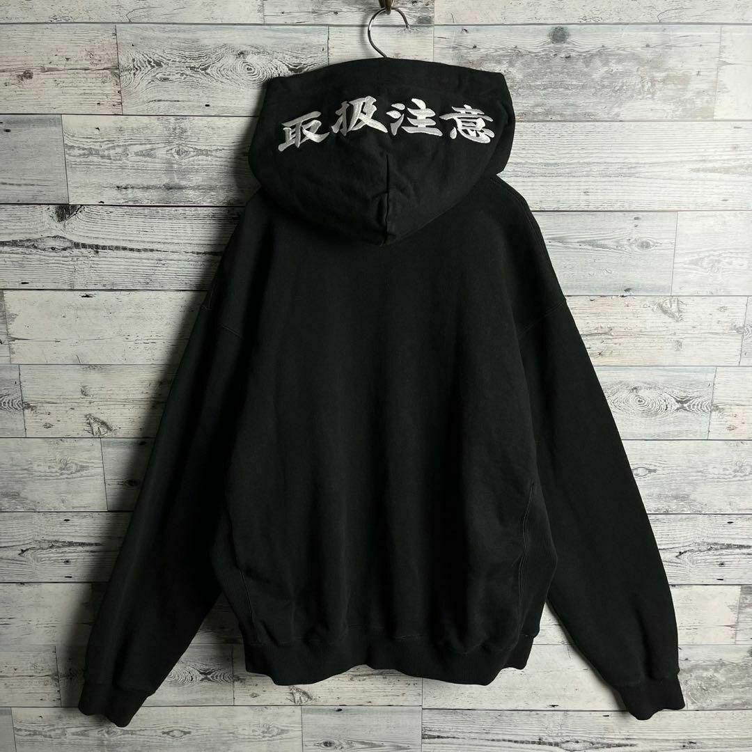 即完売】ブラックアイパッチ☆ センター刺繍ロゴパーカー 取扱 即完売】ブラックアイパッチ☆ センター刺繍ロゴパーカー 取扱