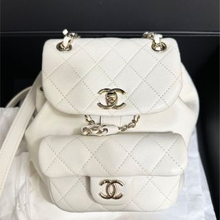 CHANEL(リュック/バックパック ・ ホワイト/白色系)のフリマ CHANEL(リュック/バックパック ・ ホワイト/白色系)のフリマ