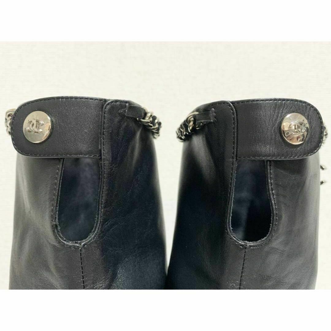 CHANEL - 美品 シャネル CC チャーム チェーン レザー ショート CHANEL - 美品 シャネル CC チャーム チェーン レザー ショート