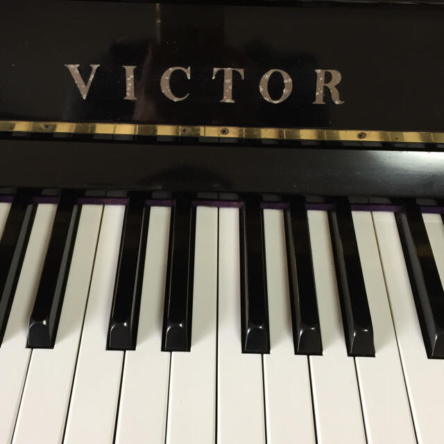 アップライト ピアノ 楽器の鍵盤楽器(ピアノ)の商品写真